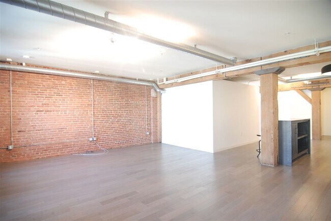 Foto del edificio - 527 Molino St