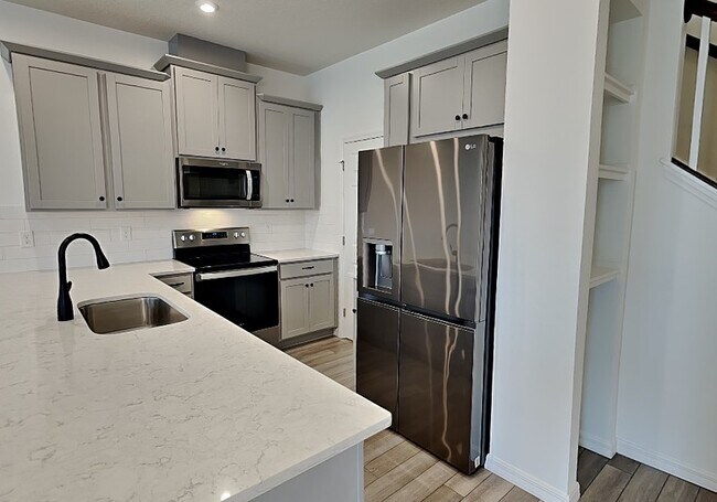 Building Photo - 2359 Garden Belle Dr