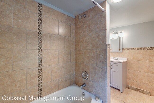 Foto del edificio - 2 br, 2 bath House - 1817 McHenry