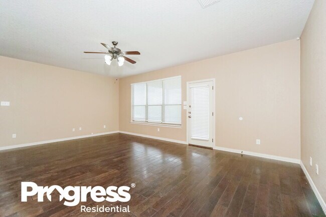 Building Photo - 6415 Diego Ln