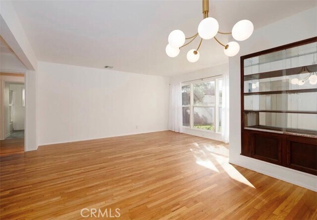 Foto del edificio - 8123 Lindley Ave