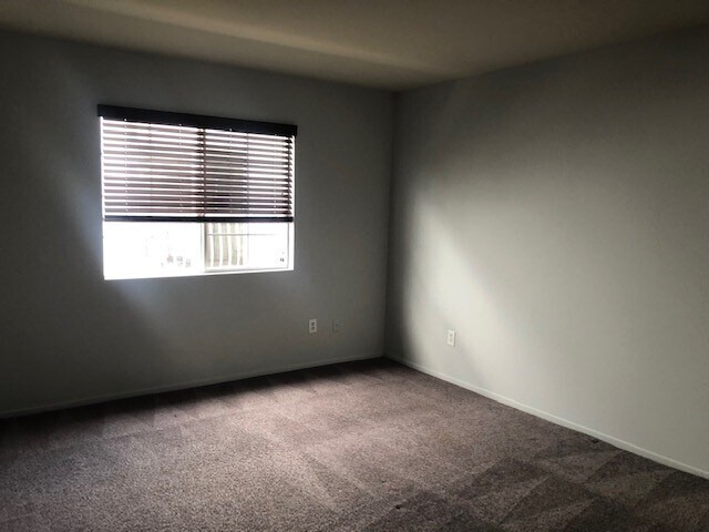 Bedroom - 312 W Valencia Ave
