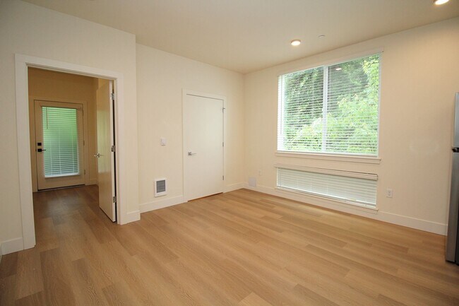 Foto del edificio - 8417 SW 24th Ave