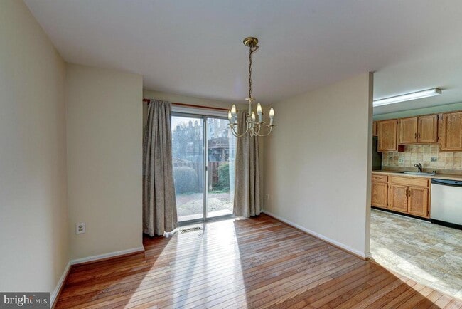 Foto del edificio - 9031 Lee Hwy