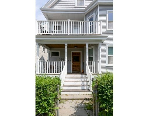 Building Photo - 67 Avon St