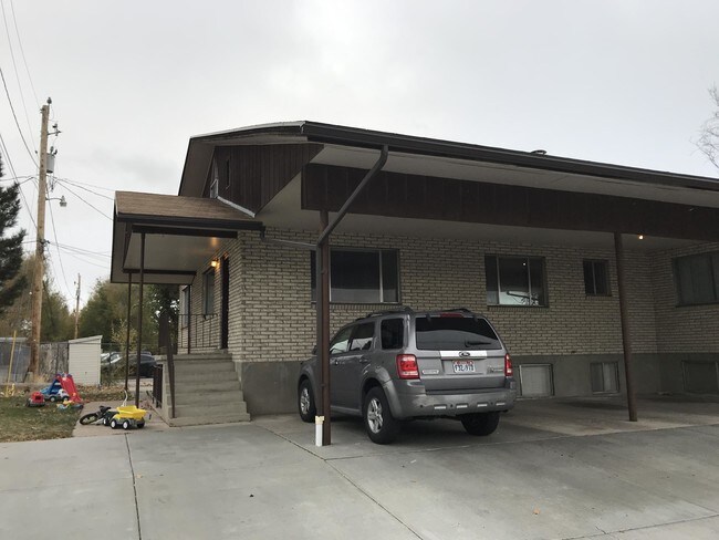 Building Photo - 1415 280 E