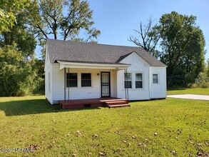 Building Photo - 1634 Peartree Rd