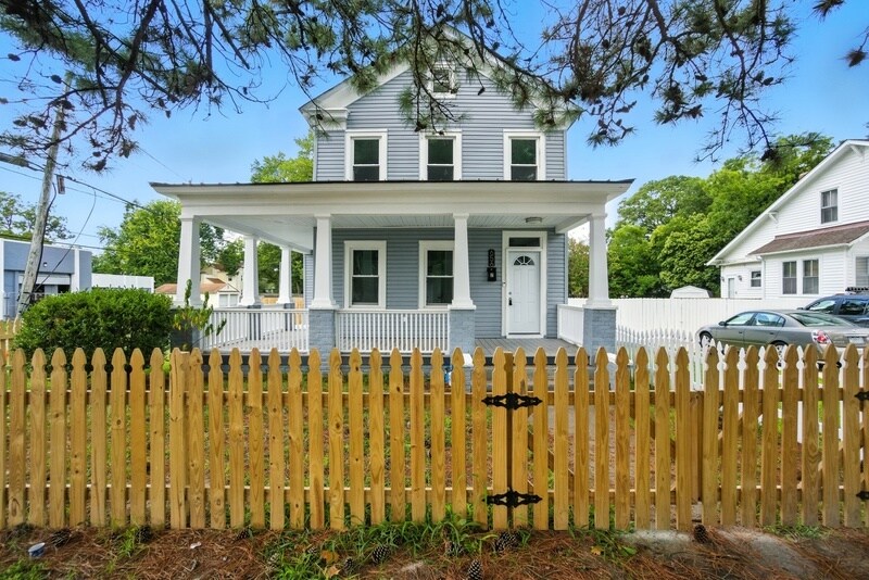 Foto principal - 656 Florida Ave