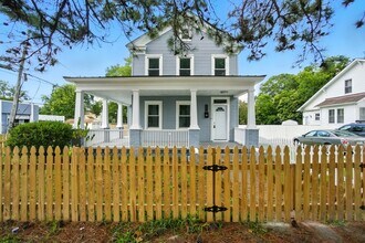 Building Photo - 656 Florida Ave