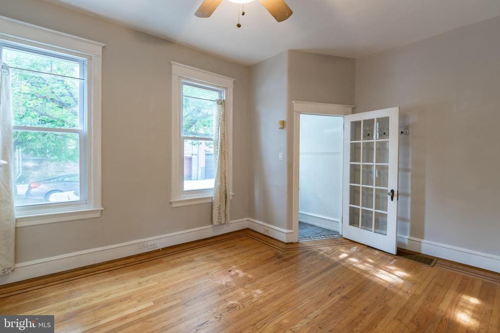 Primary Photo - 1221 Marlborough St