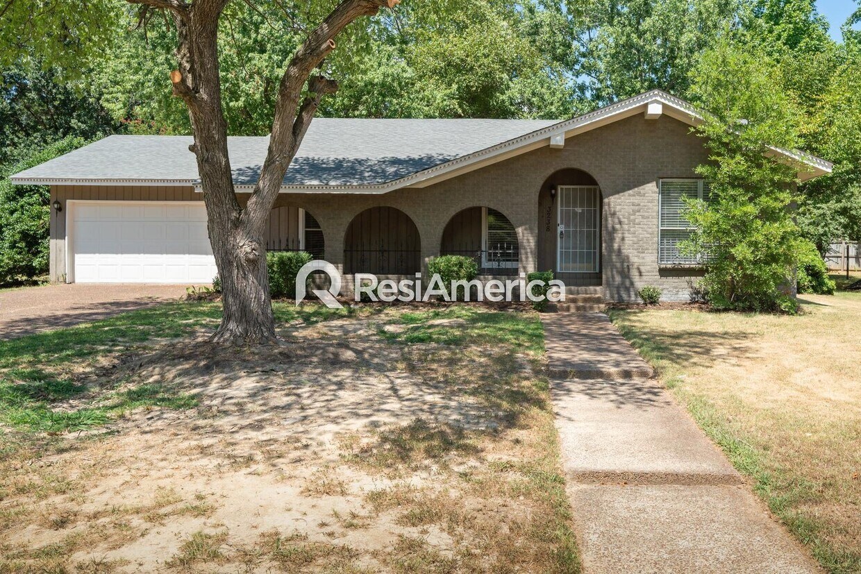 Foto principal - 3 br, 2 bath House - 3238 Drayton Woods Drive