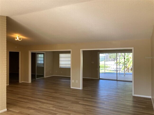 Building Photo - 1194 Porter Dr