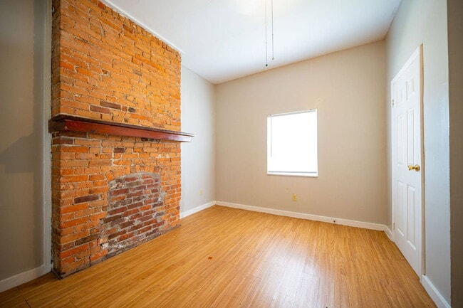 Building Photo - 755 Wager St