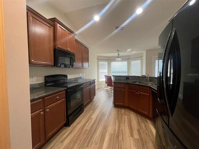 Building Photo - 1611 Horizon Ct