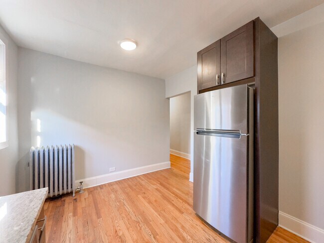 Foto del edificio - 4746 S Woodlawn Ave