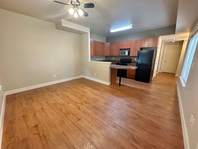 Foto del edificio - 712 W Laurel St