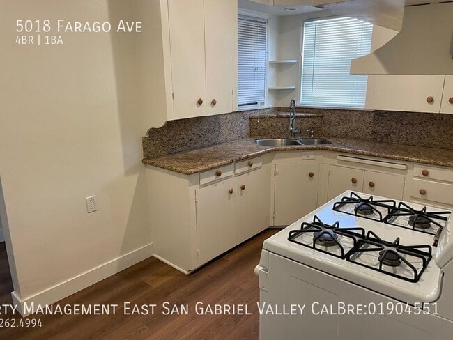 Foto del edificio - 5018 Farago Ave