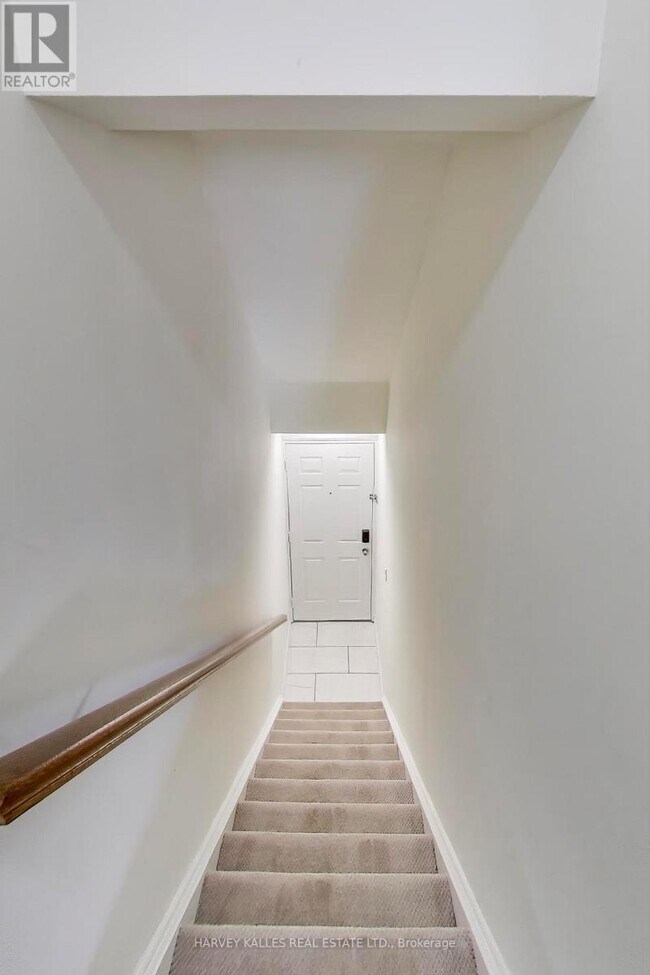 Building Photo - 12 Sudbury St