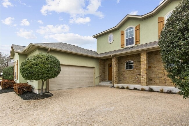 Building Photo - 1401 Delsie Dr