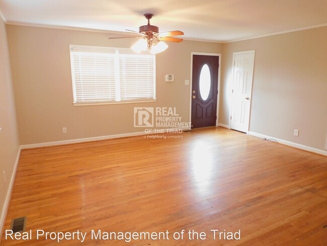 Building Photo - 3 br, 1 bath House - 3445 Huffine Mill Road