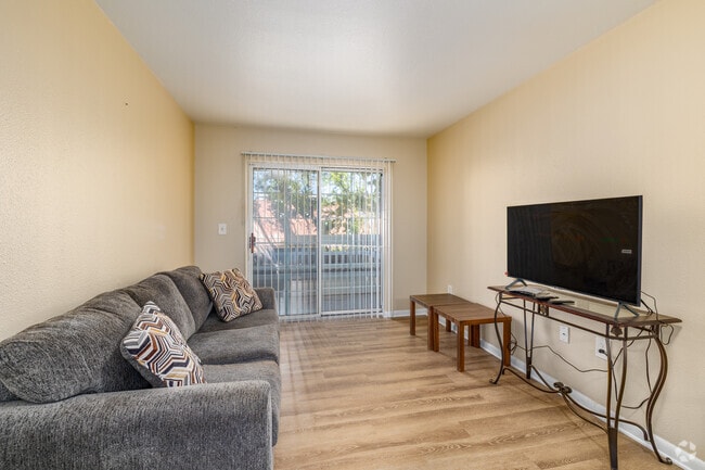 2BR, 1BA - 850SF - Living Room - Downing Square Apartments