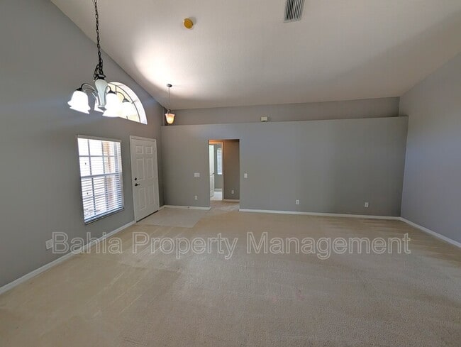 Building Photo - 31404 Philmar Ln
