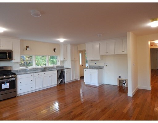 Building Photo - 32 Wetherbee St