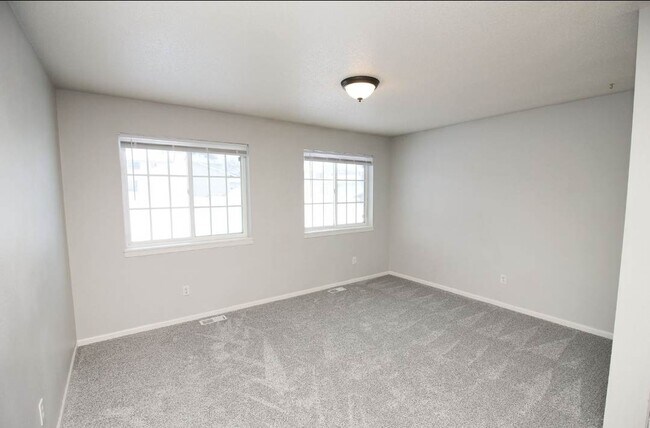 Foto del edificio - 4907 South Tennis Lane