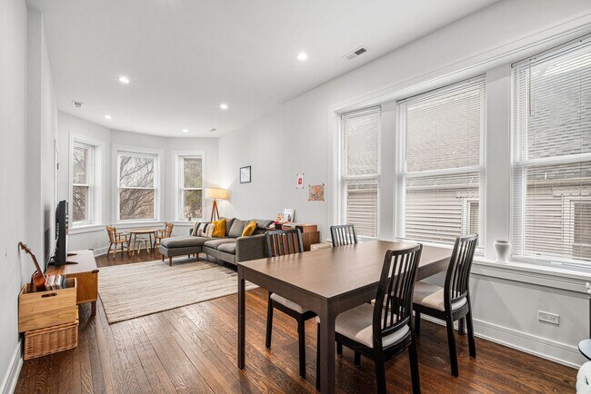 Foto del edificio - 3904 N Whipple St