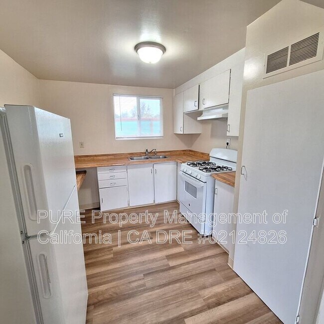 Foto del edificio - 2802 Western Ave