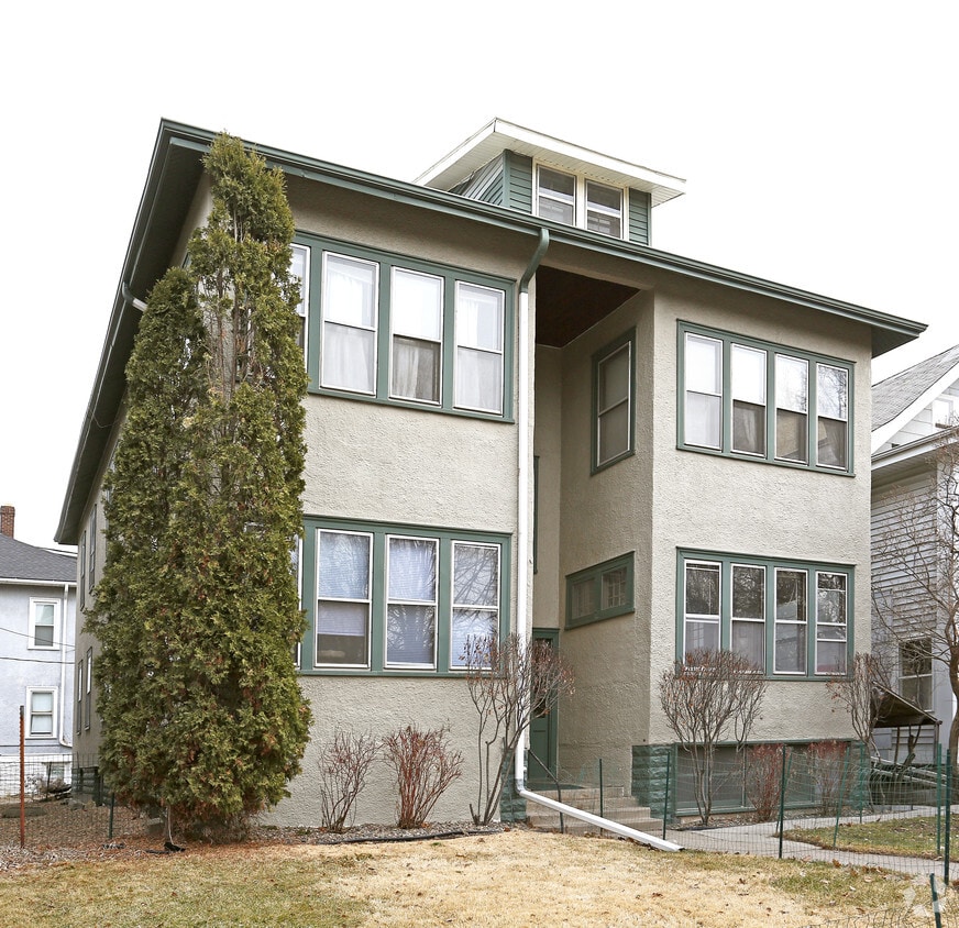 Primary Photo - 1815 Ashland Ave