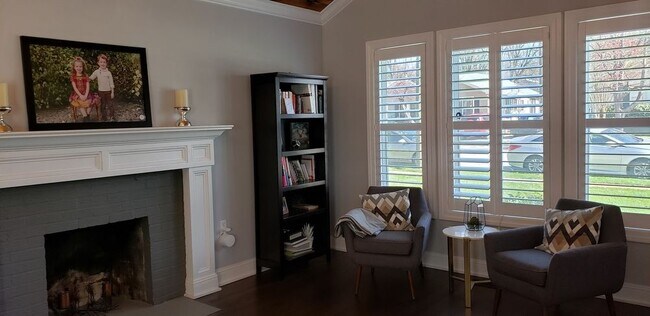 Foto del edificio - PENDING APPLICATION2608 Pansy Street