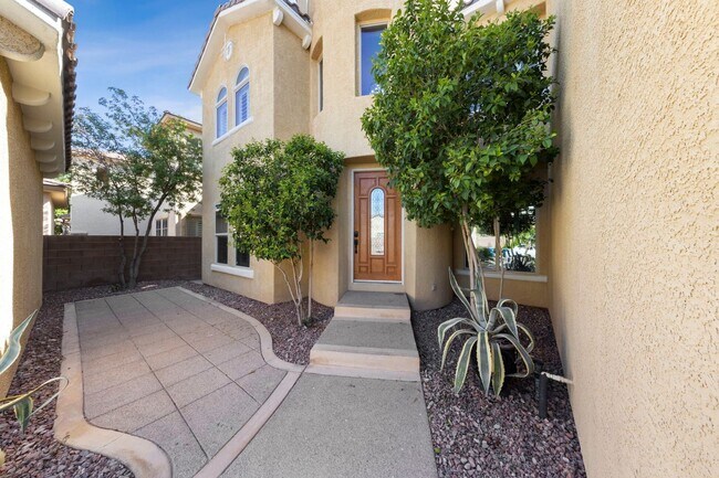 Building Photo - Fully Furnished Southern Highlands Home