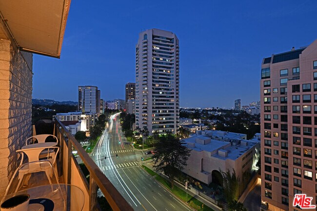 Foto del edificio - 10535 Wilshire Blvd
