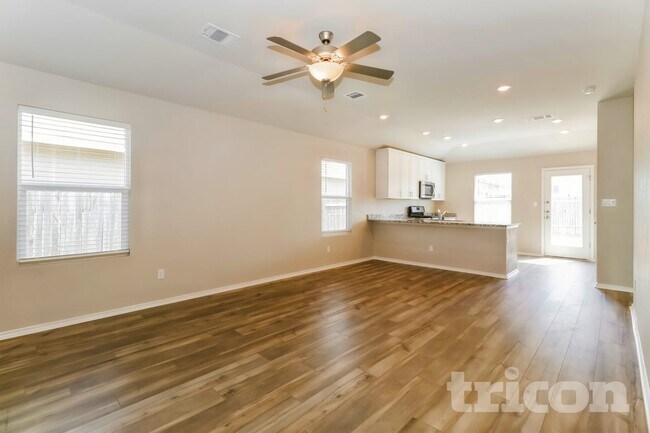 Foto del edificio - 3516 Stride Ln