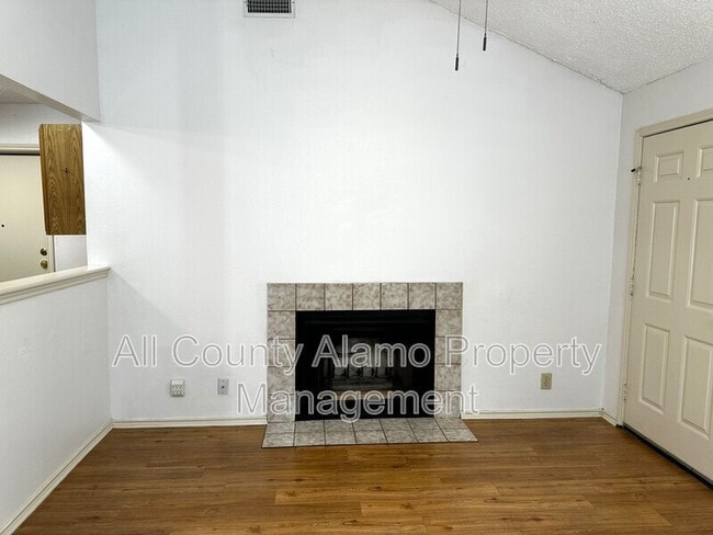 Building Photo - 7527 Alverstone Way