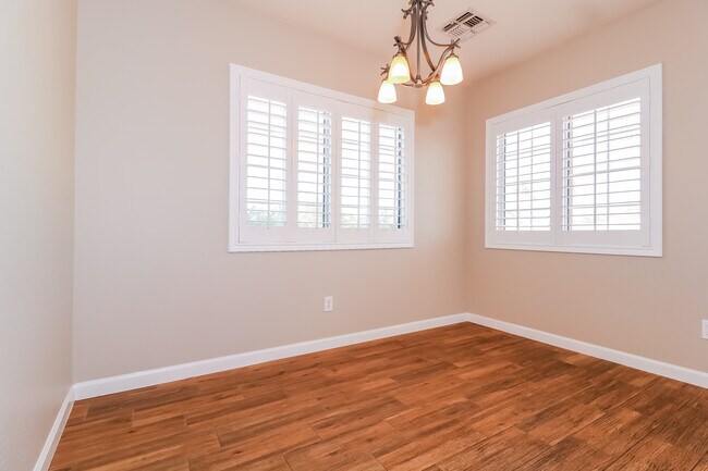 Building Photo - 12701 W Aster Dr