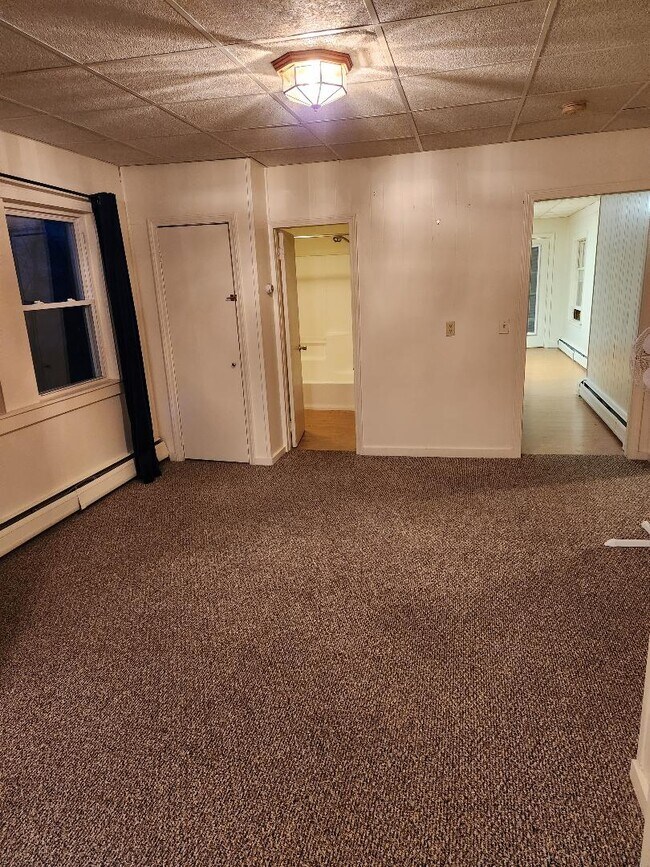 Building Photo - 271 Sprague St