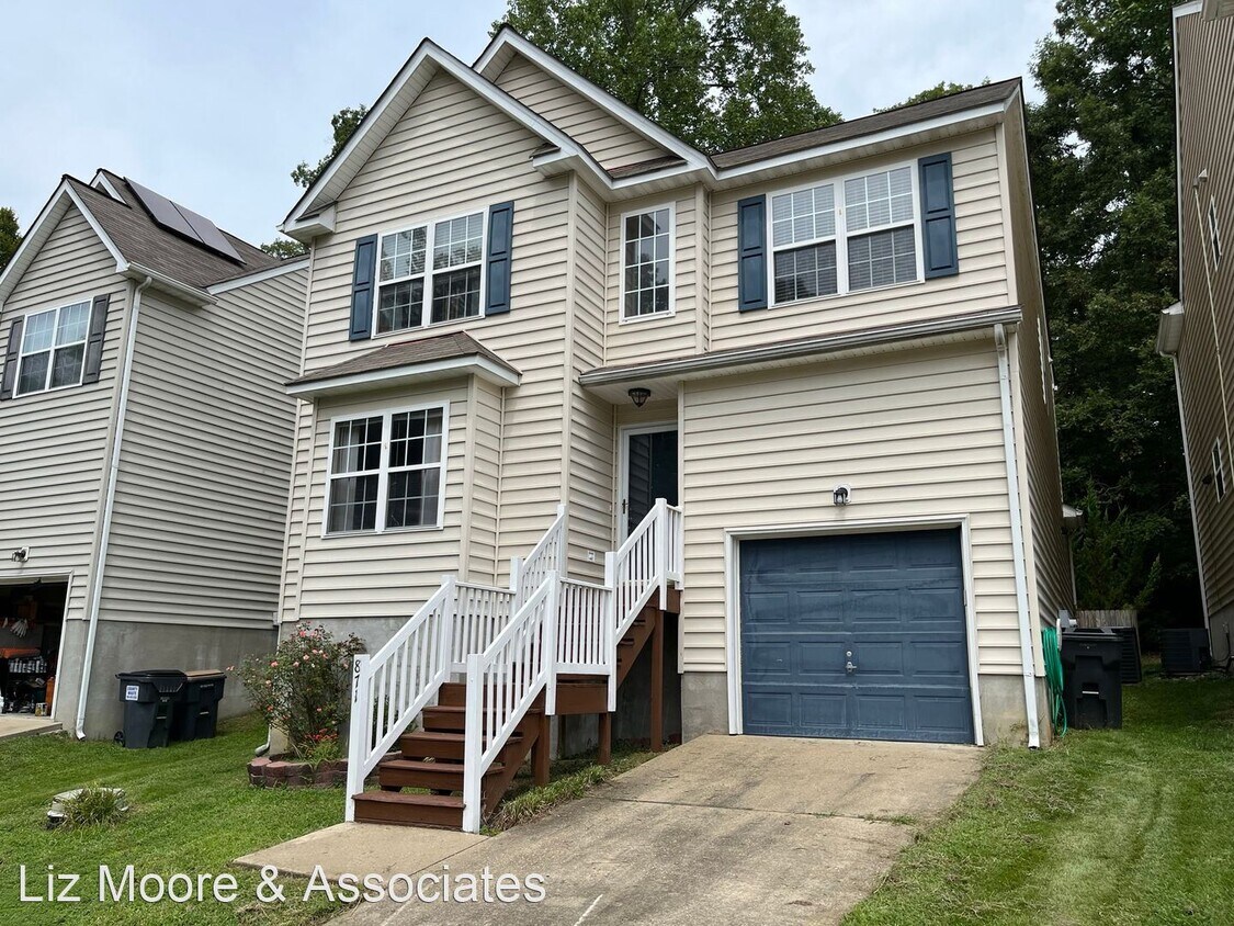 4 br, 2.5 bath House 871 Sugarloaf Run House for Rent in