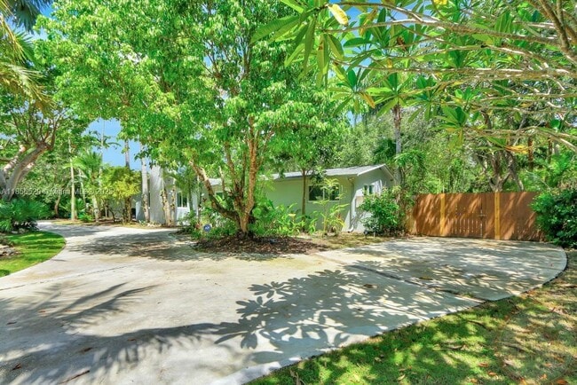 Building Photo - 9775 SW 140th St
