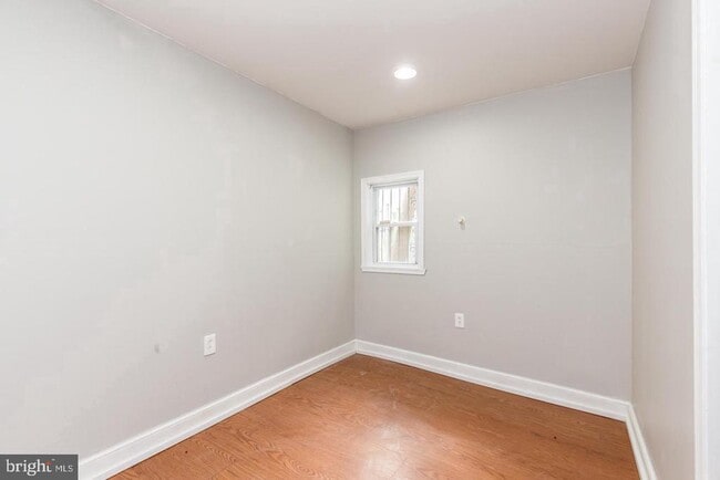 Building Photo - 1233 N 16th St