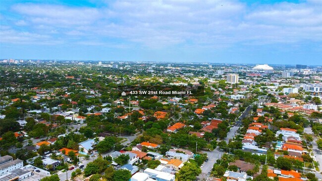 Foto del edificio - 443 SW 21st Rd