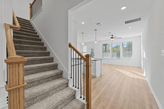 Building Photo - 2725 Woodall Dr