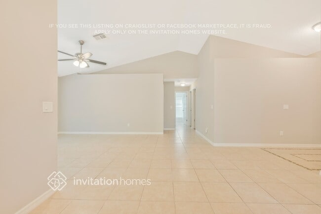 Foto del edificio - 6200 Sunshine St