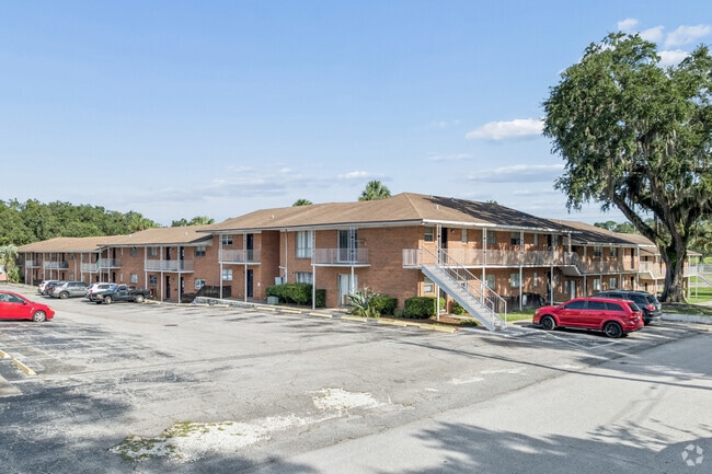 Building Photo - Cimarron Apartments