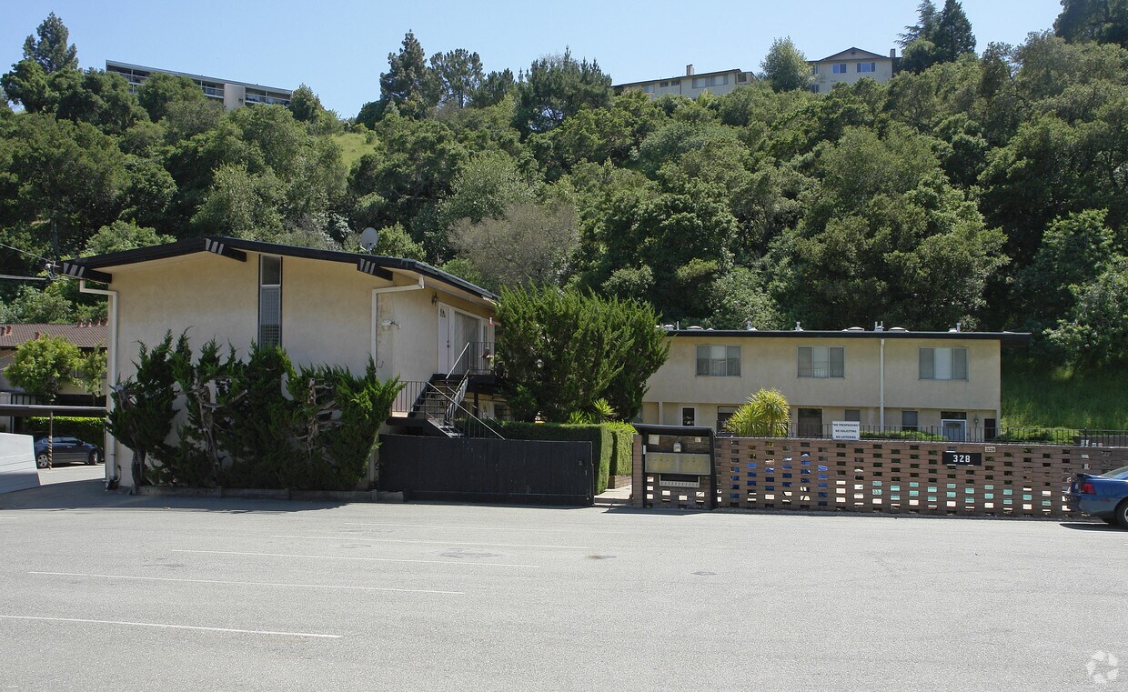 Primary Photo - 328 Rheem Blvd