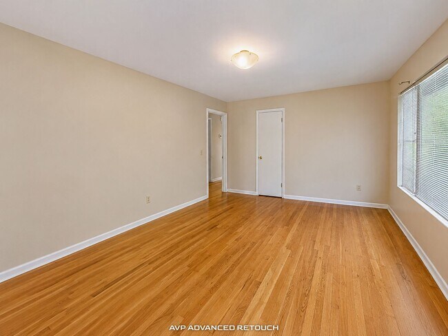 Foto del edificio - 516 Ferry St NE