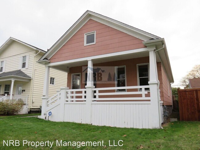 Building Photo - 3 br, 1 bath House - 3706 S. J Street