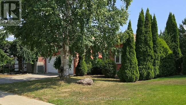 Building Photo - 101 Banting Dr