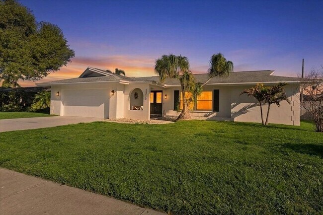 Foto del edificio - 13923 Brewster Dr